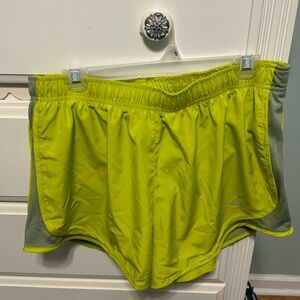 Like New Nike Tempo running shorts
